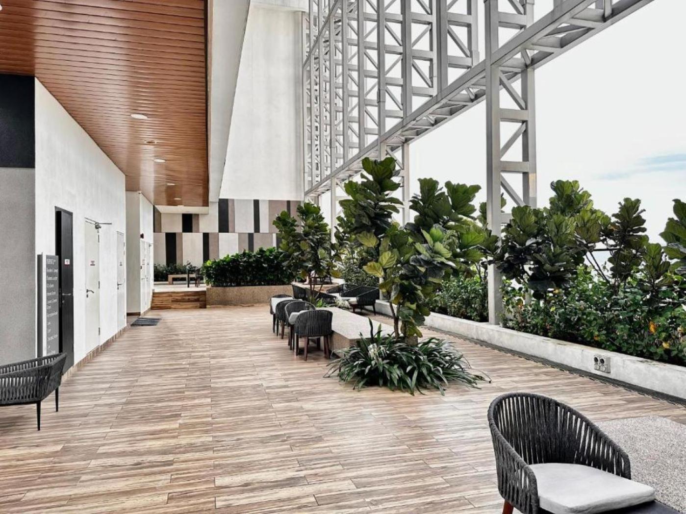 The Luxe Suites Klcc By Cozy Stay Куала-Лумпур Экстерьер фото