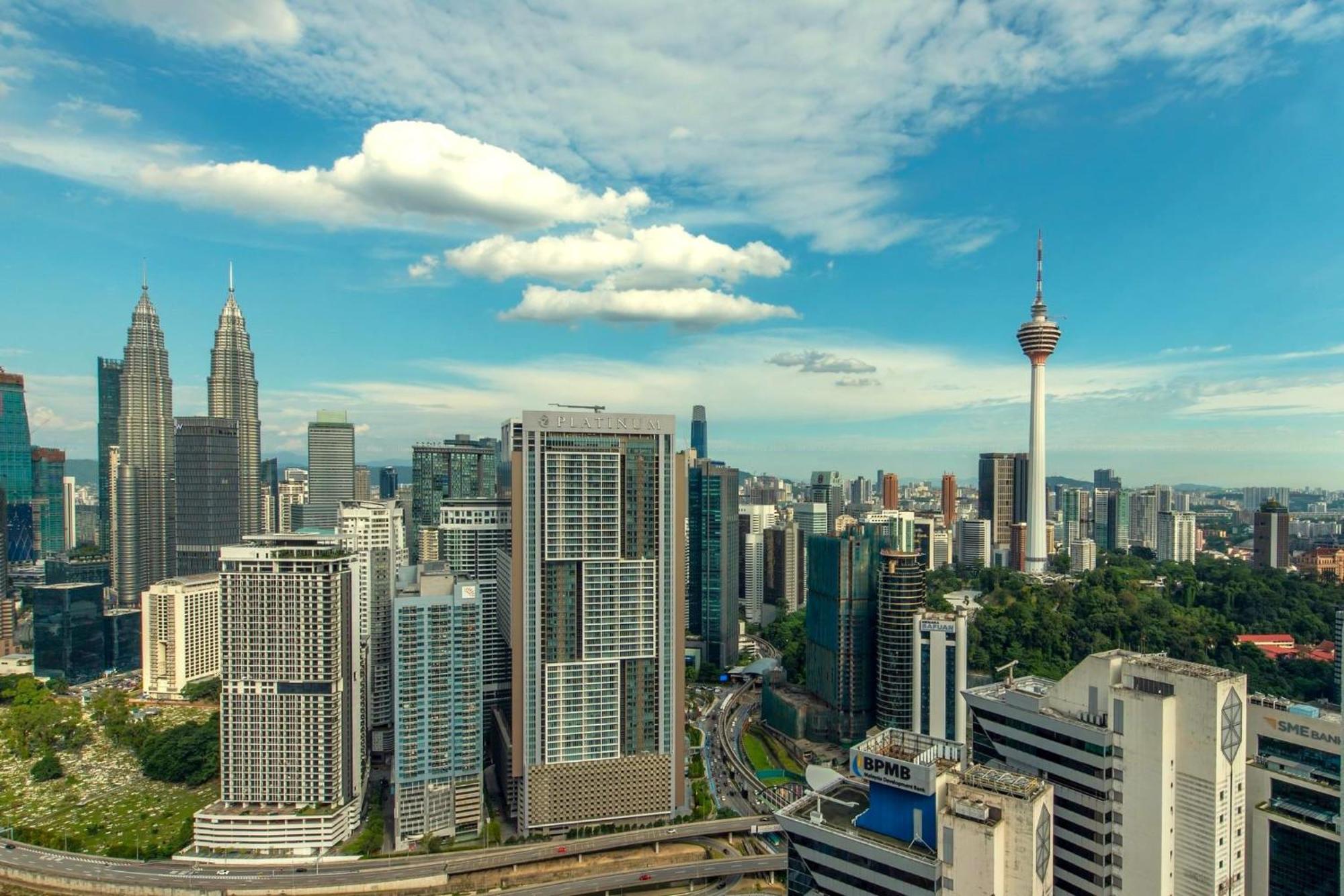 The Luxe Suites Klcc By Cozy Stay Куала-Лумпур Экстерьер фото