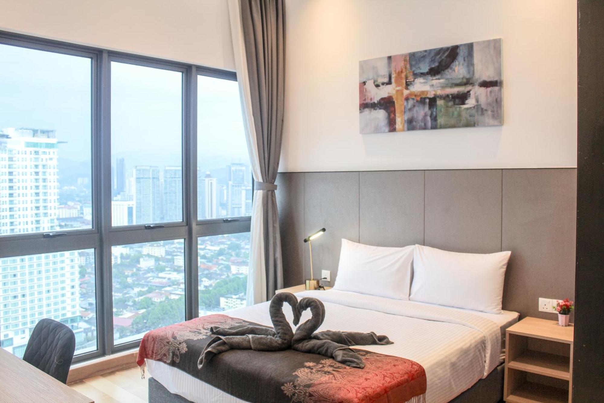 The Luxe Suites Klcc By Cozy Stay Куала-Лумпур Экстерьер фото