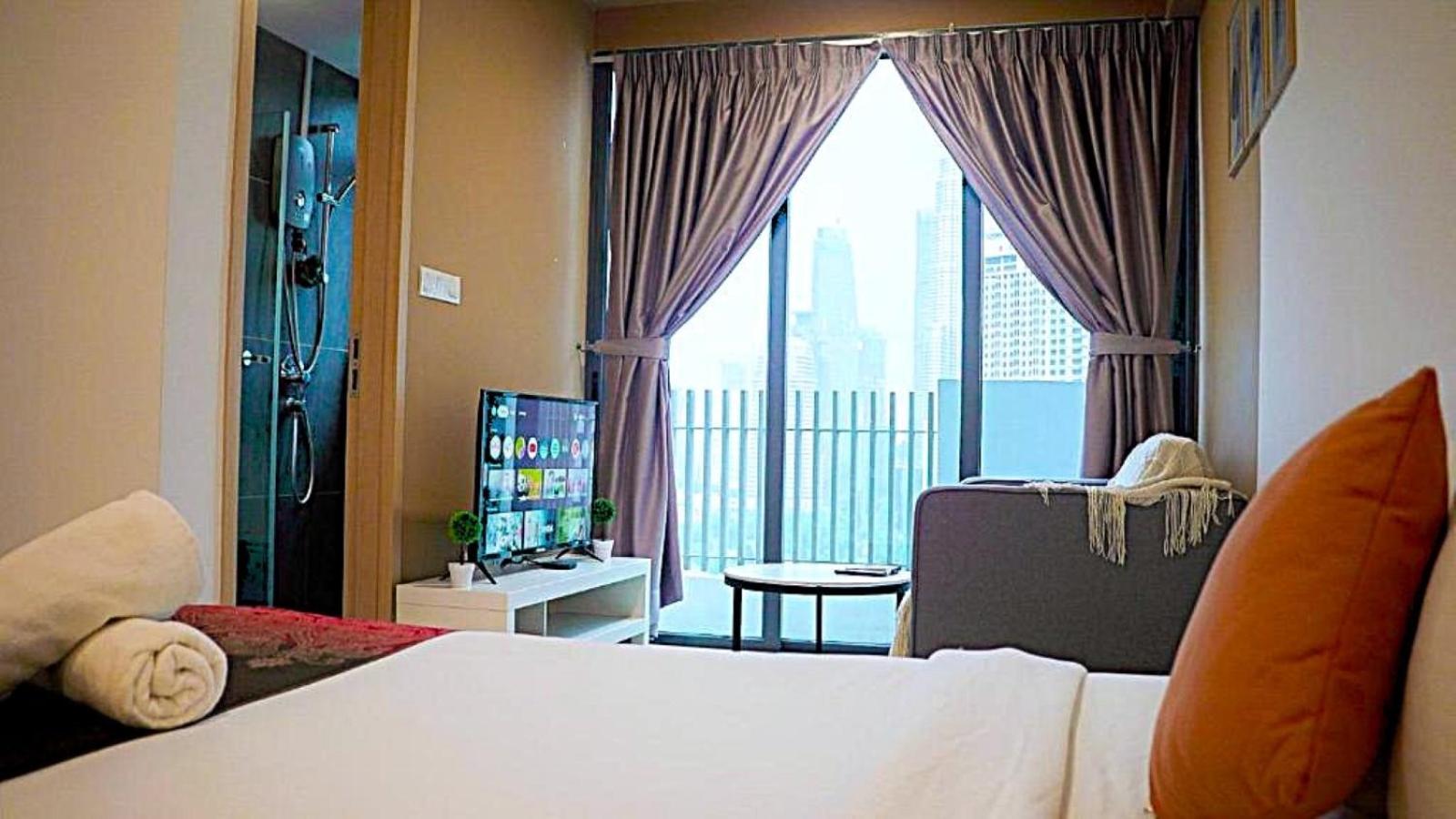 The Luxe Suites Klcc By Cozy Stay Куала-Лумпур Экстерьер фото