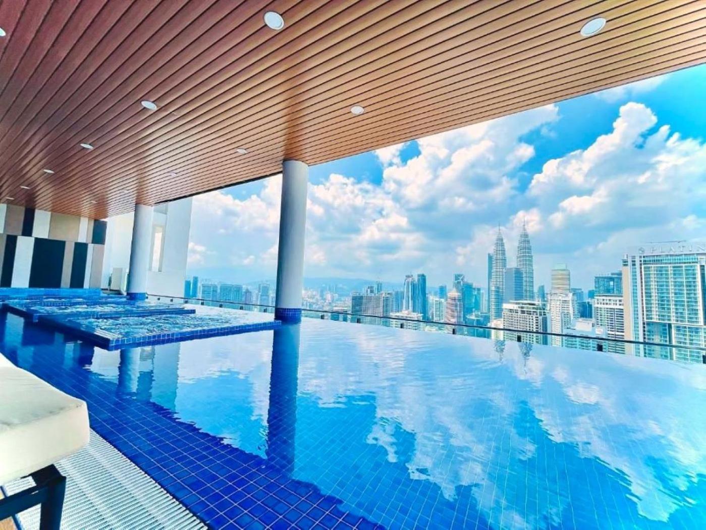 The Luxe Suites Klcc By Cozy Stay Куала-Лумпур Экстерьер фото